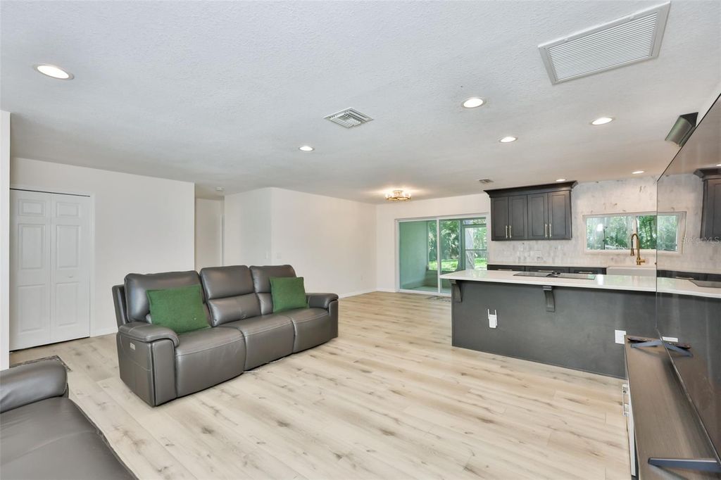 Image 12 of property listing at 1578 INDIAN BAY ROAD, Spring Hill, FL 34607