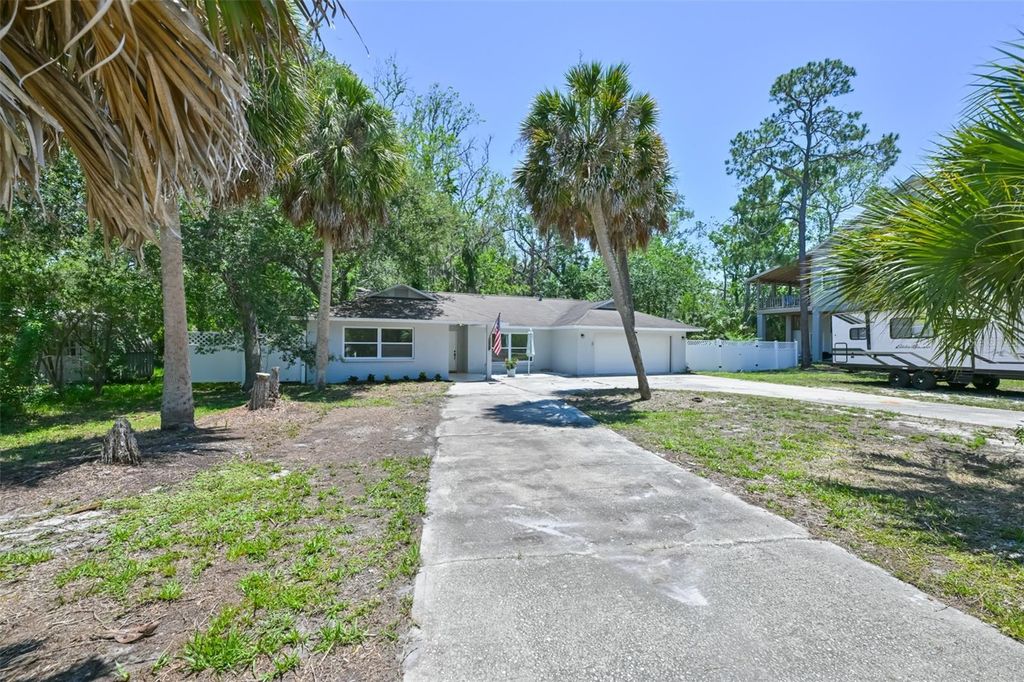 Image 42 of property listing at 1578 INDIAN BAY ROAD, Spring Hill, FL 34607