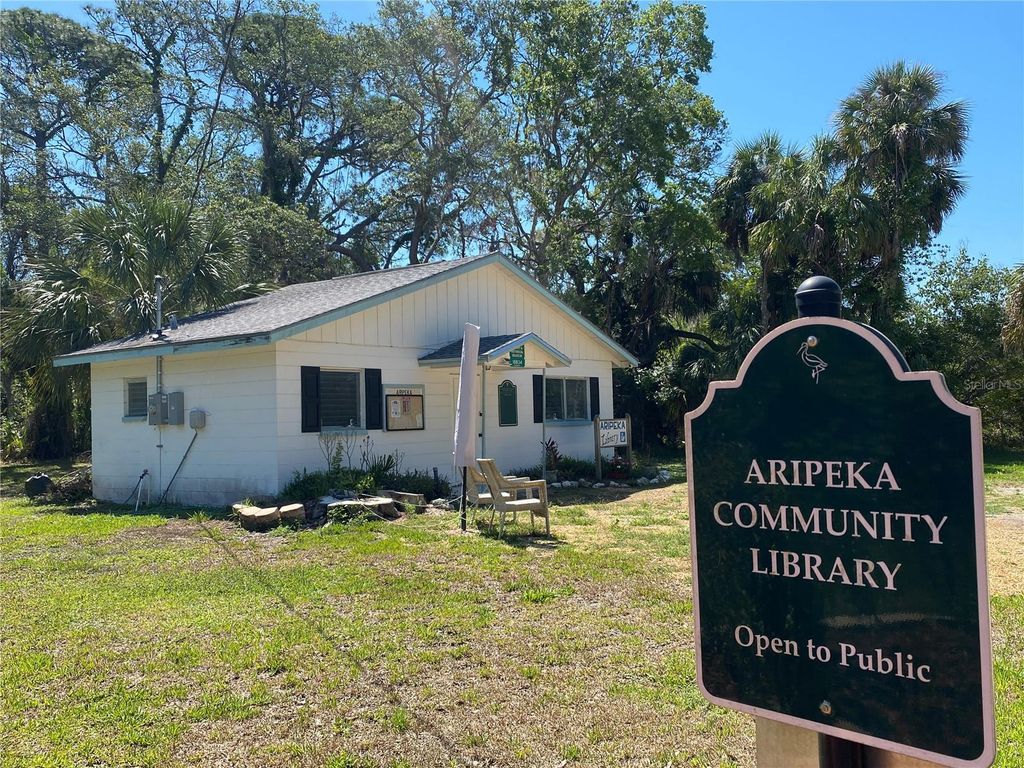 Image 44 of property listing at 1578 INDIAN BAY ROAD, Spring Hill, FL 34607