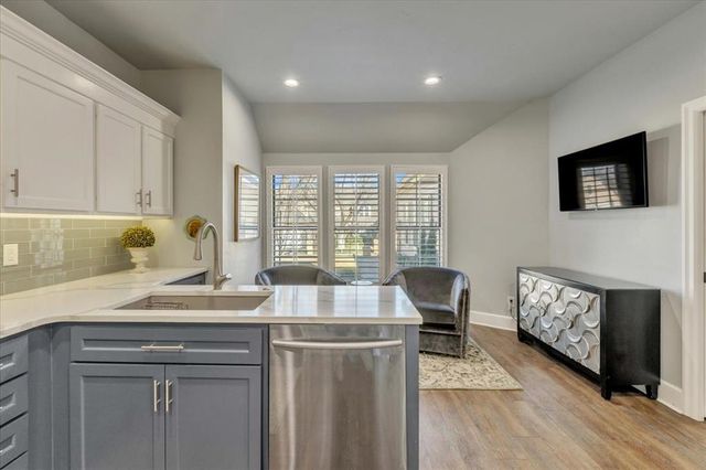 706 Aberdeen Road Road, Edmond, OK 73025