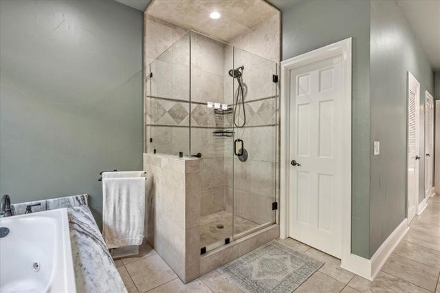 706 Aberdeen Road Road, Edmond, OK 73025