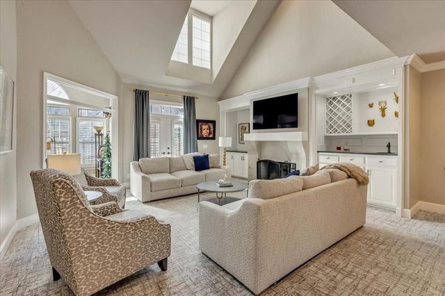 706 Aberdeen Road Road, Edmond, OK 73025