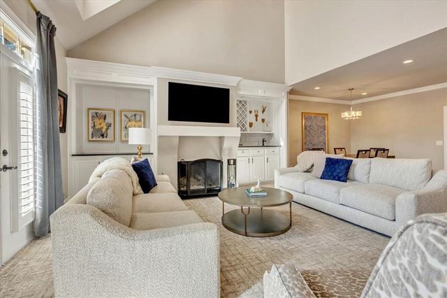 706 Aberdeen Road Road, Edmond, OK 73025