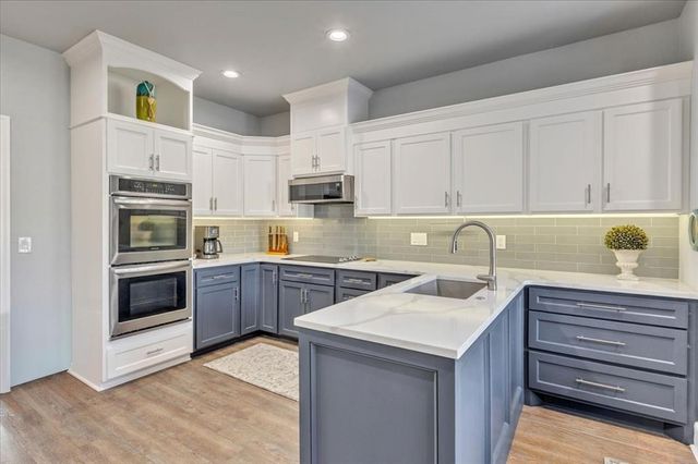 706 Aberdeen Road Road, Edmond, OK 73025