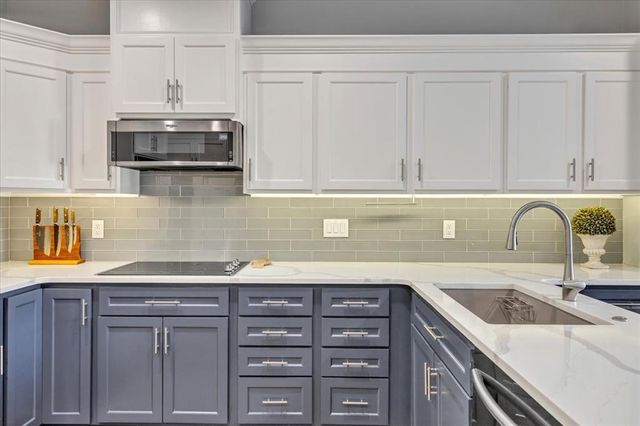 706 Aberdeen Road Road, Edmond, OK 73025