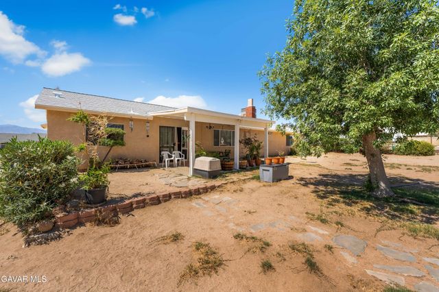 16435 Stagecoach Avenue, Lake Los Angeles, CA 93591