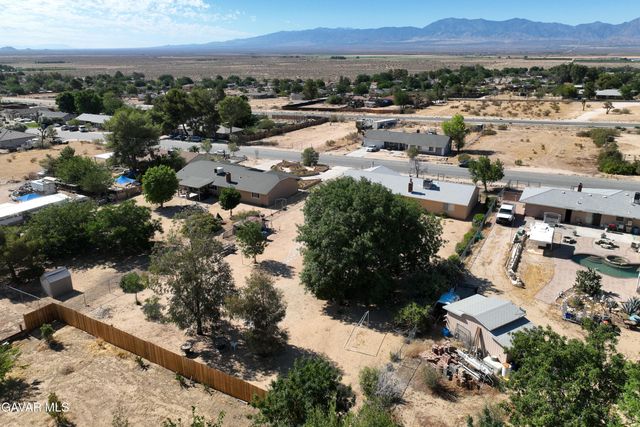 16435 Stagecoach Avenue, Lake Los Angeles, CA 93591