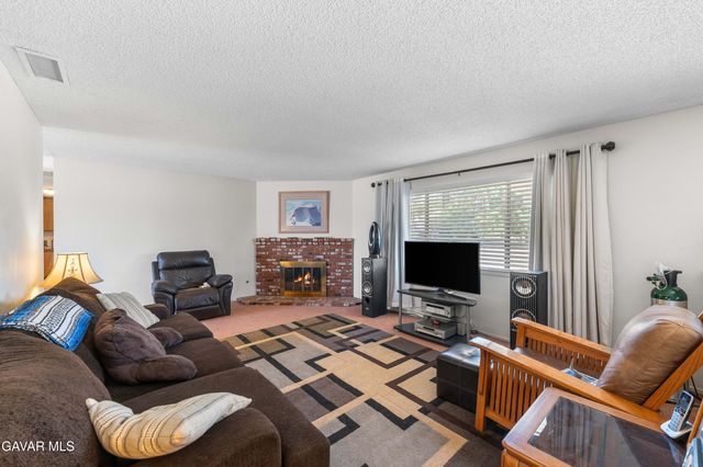 16435 Stagecoach Avenue, Lake Los Angeles, CA 93591