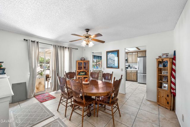 16435 Stagecoach Avenue, Lake Los Angeles, CA 93591