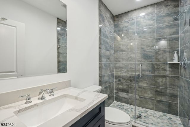 29 Weston Ave, Chatham Boro, NJ 07928