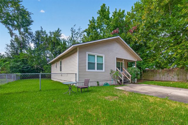 6010 Woodview Drive, Houston, TX 77396