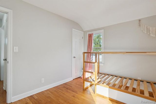 129 South Street, Belleville, MI 48111