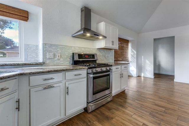 2801 N Spring Drive, Richardson, TX 75082