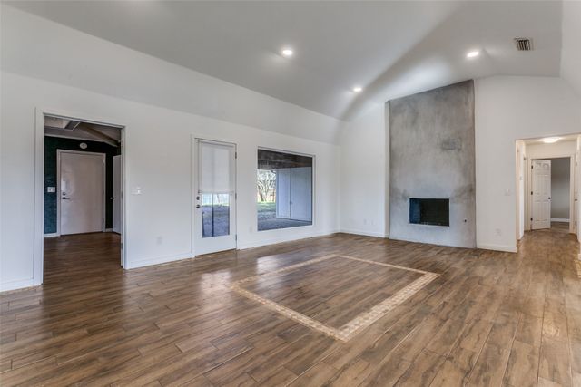 2801 N Spring Drive, Richardson, TX 75082