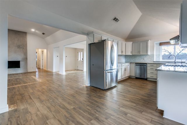 2801 N Spring Drive, Richardson, TX 75082