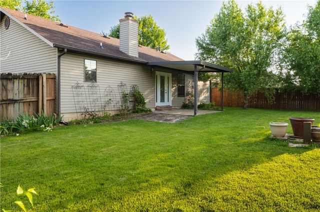 654 Terry Avenue, Springdale, AR 72764