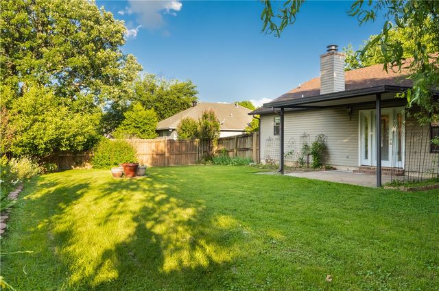 654 Terry Avenue, Springdale, AR 72764