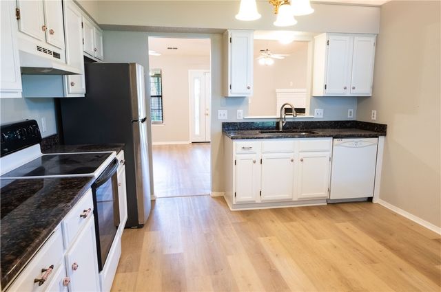 654 Terry Avenue, Springdale, AR 72764