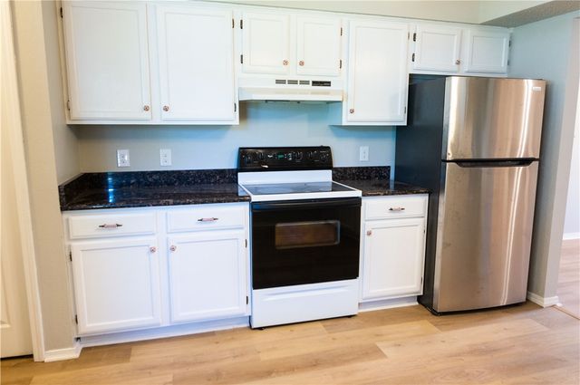 654 Terry Avenue, Springdale, AR 72764