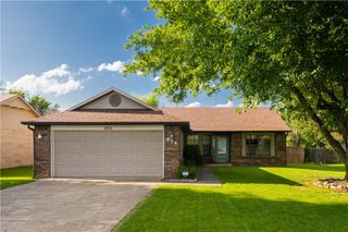 654 Terry Avenue, Springdale, AR 72764