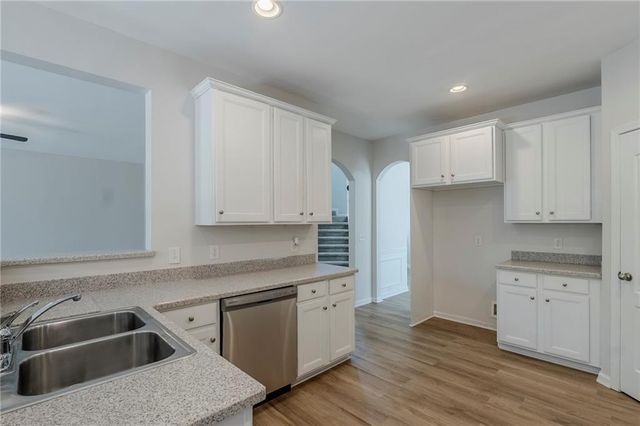 80 Creekside Way, Newnan, GA 30265