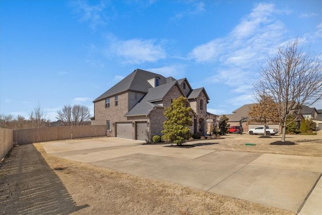 303 Torrance Drive, Cave Springs, AR 72718
