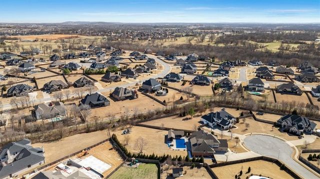 303 Torrance Drive, Cave Springs, AR 72718