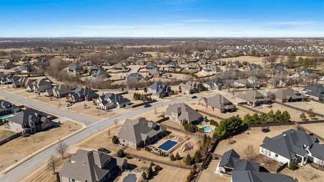 303 Torrance Drive, Cave Springs, AR 72718