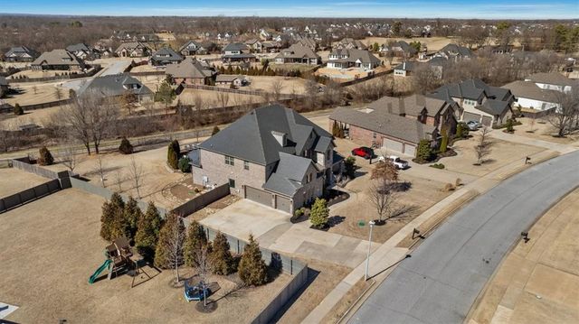 303 Torrance Drive, Cave Springs, AR 72718