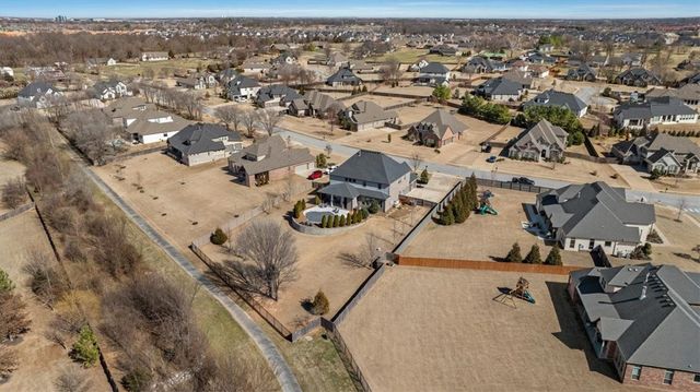 303 Torrance Drive, Cave Springs, AR 72718