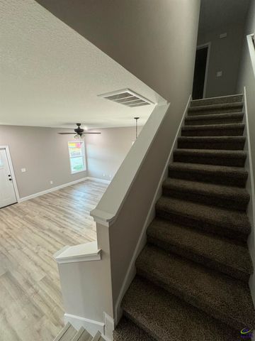 260 Beau Claire Circle, Byron, GA 31008