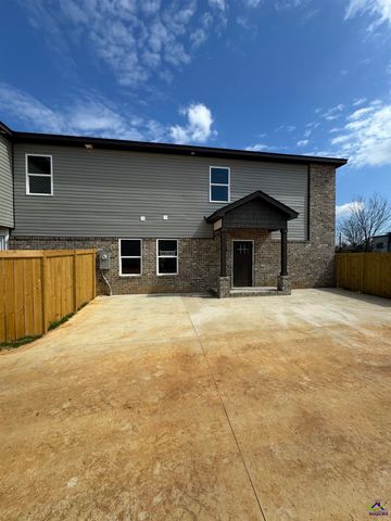 260 Beau Claire Circle, Byron, GA 31008