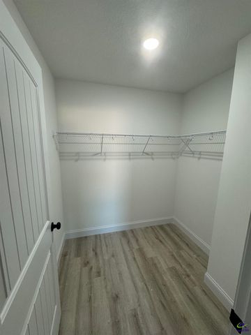 260 Beau Claire Circle, Byron, GA 31008