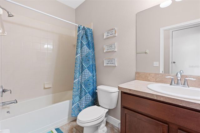10222 CELTIC ASH DRIVE, Ruskin, FL 33573