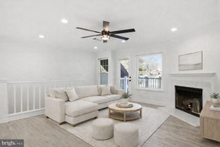 5810 INMAN PARK CIR #120, Rockville, MD 20852