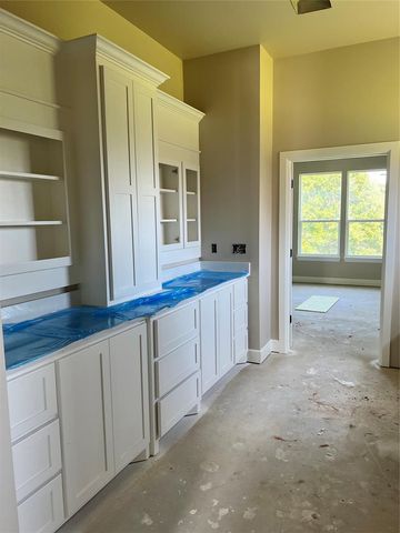 2400 Forest Glen Drive, Choctaw, OK 73020