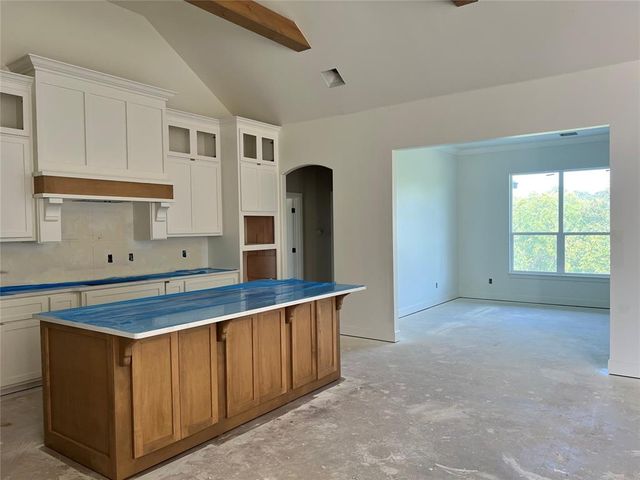 2400 Forest Glen Drive, Choctaw, OK 73020
