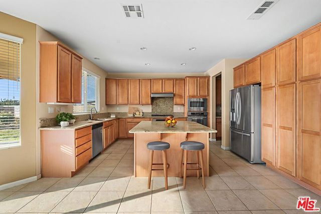 41507 Alexo Drive, Lancaster, CA 93536