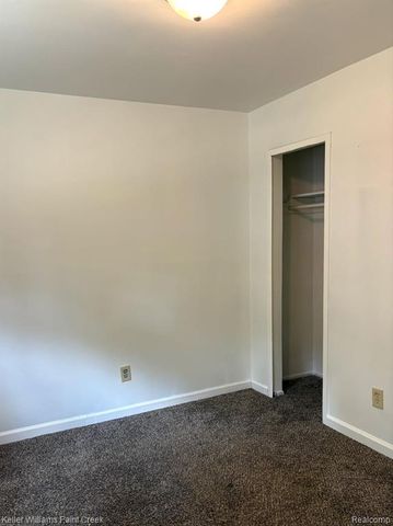20077 Negaunee, Redford, MI 48240