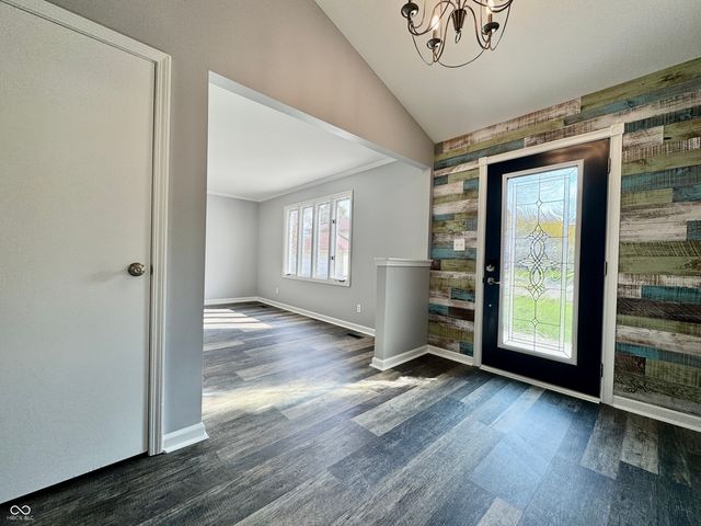 21 Bluebird Court, Greenfield, IN 46140