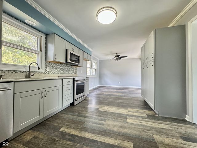 21 Bluebird Court, Greenfield, IN 46140