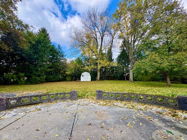 21 Bluebird Court, Greenfield, IN 46140