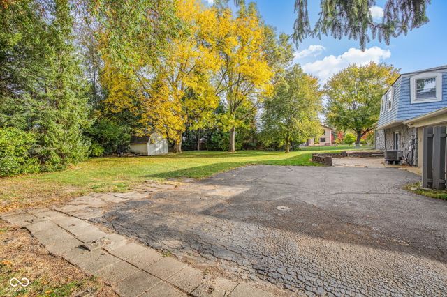 21 Bluebird Court, Greenfield, IN 46140