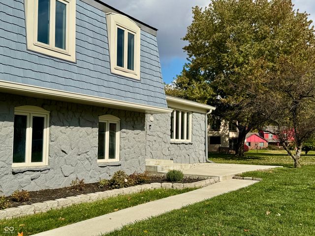 21 Bluebird Court, Greenfield, IN 46140