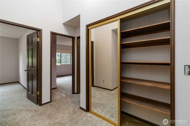 720 Abernathy Creek, Longview, WA 98632