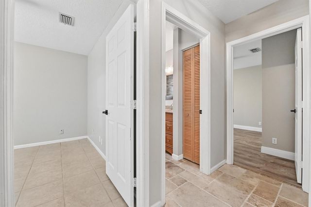 1163 Peninsula Way, Greenacres, FL 33413