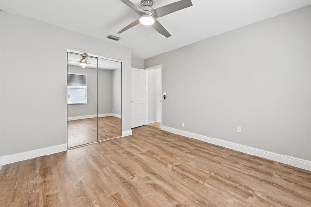 1163 Peninsula Way, Greenacres, FL 33413