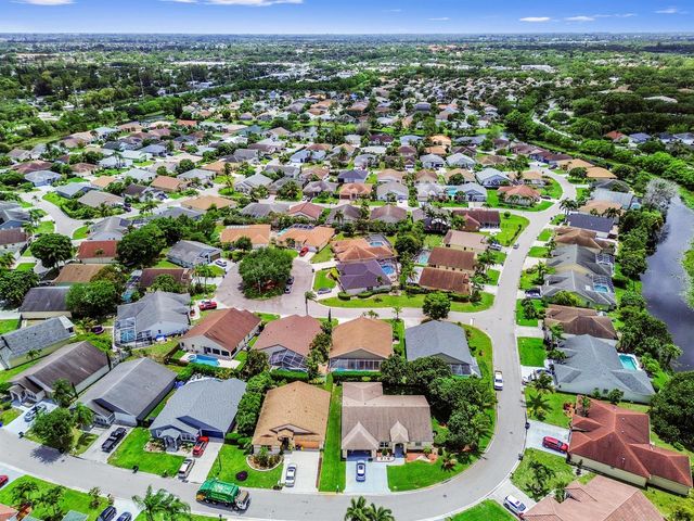 1163 Peninsula Way, Greenacres, FL 33413
