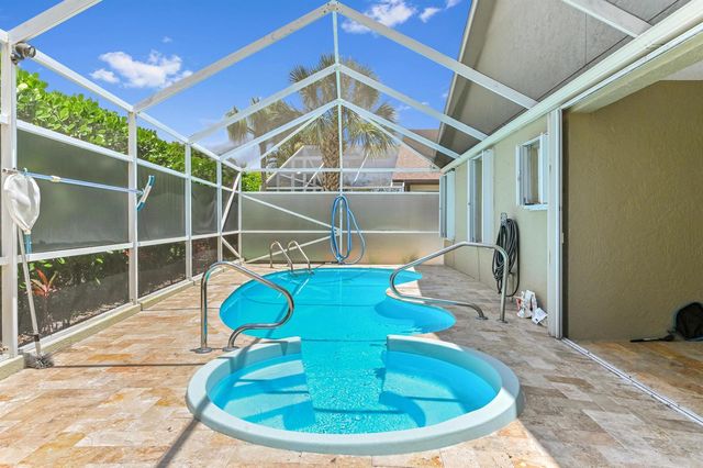 1163 Peninsula Way, Greenacres, FL 33413