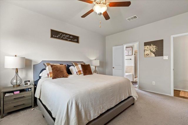 104 Cressida CV, Jarrell, TX 76537